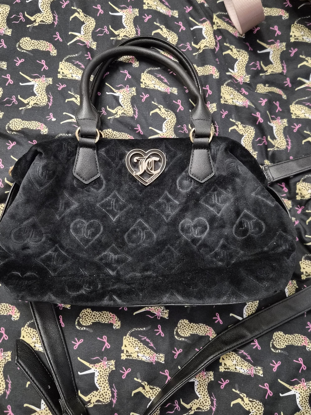 Juicy Heart Monogram Velvet Satchel Handbag - Black